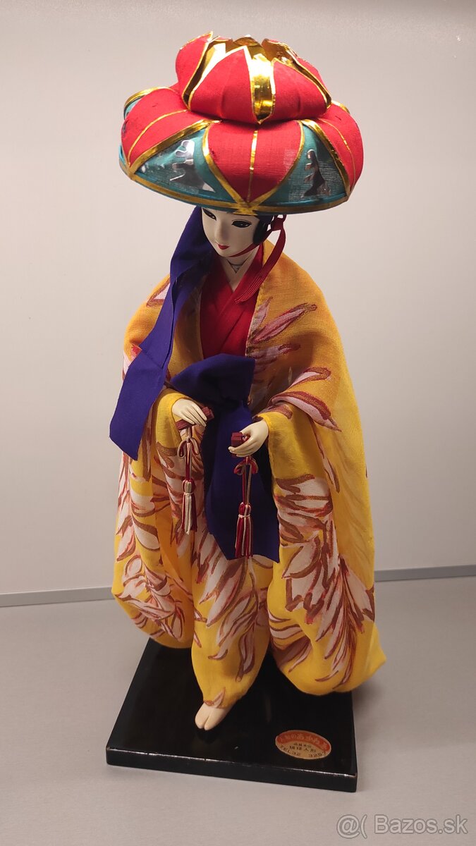 Japonská bábika s klobúkom - 3