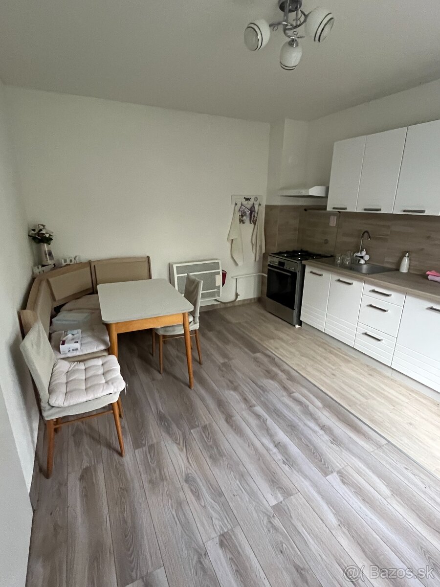 Exkluzívne u nás RD na 662m2 pozemku - 3