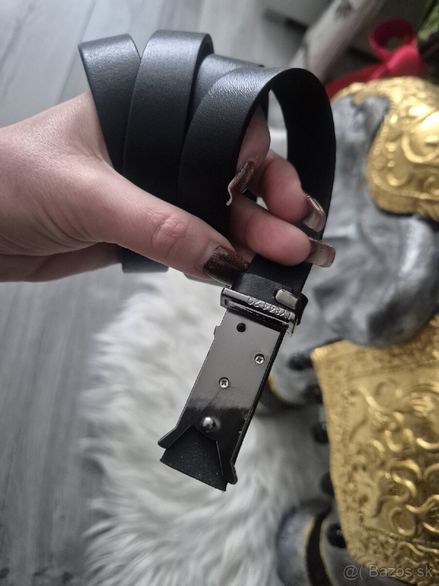 Yves Saint Laurent opasok - 3