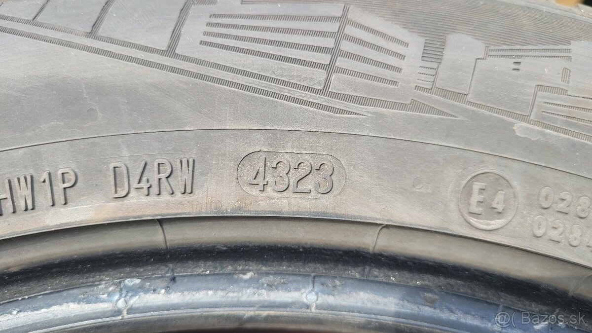 Continental 235/55 r18 celorocne - 3
