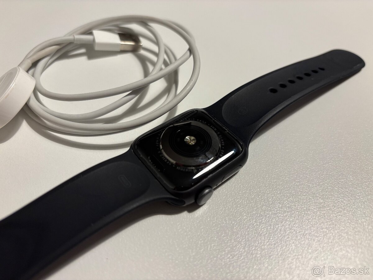 Apple Watch 5 čierne - 3