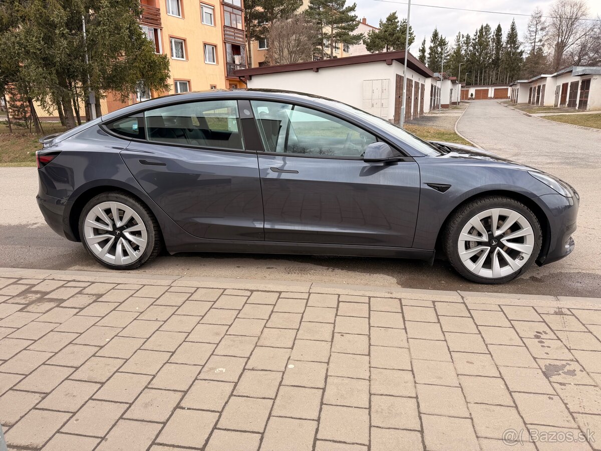 Tesla Model 3 RWD | 2022 | TOP stav - 3