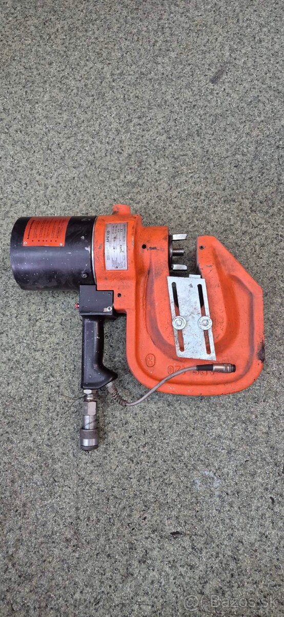 Hydraulicky dierovac - 3