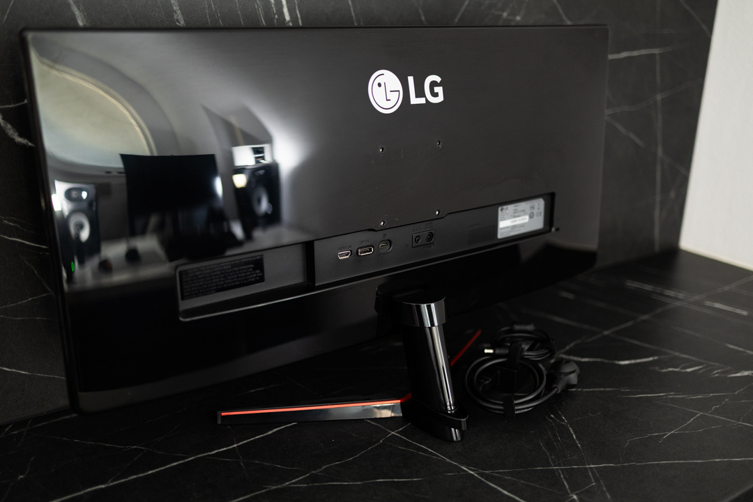 LG 29UM69G-B - 3