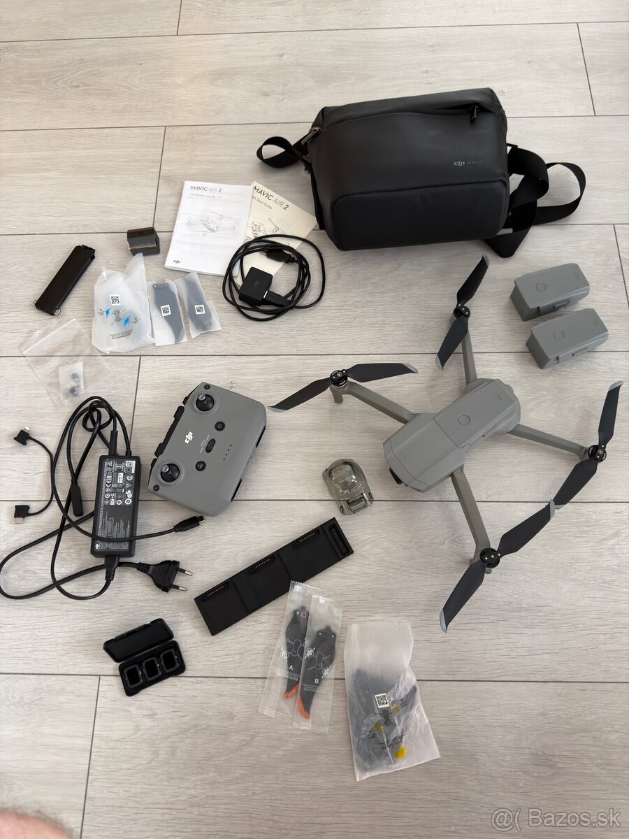 Dron DJI Mavic Air 2 Fly More Combo - 3
