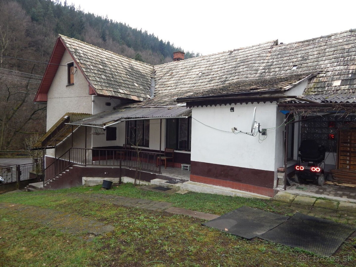 SPEKTRUM REALITY - Na Predaj rodinný dom s pozemkom 1385 m2, - 3