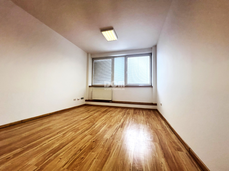 rkDOM | Prenájom priechodných kancelárií v širšom cent - 3