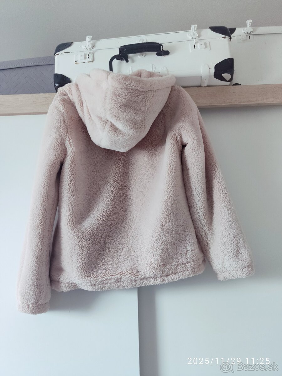 Huňatá bunda s kapucňou - 3