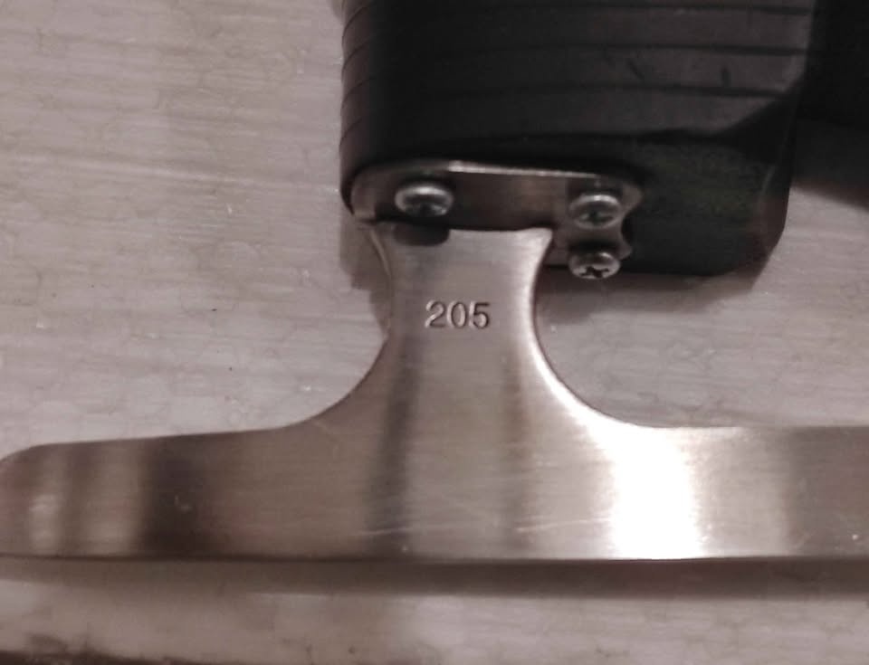 Predám dievčenské ľadové korčule č.32 - 3