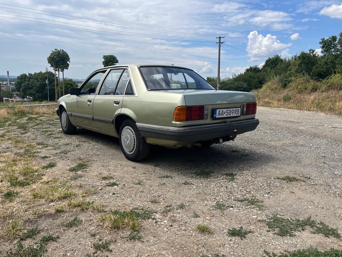 Predám / vymením Opel rekord 2.0s rv 84 - 3