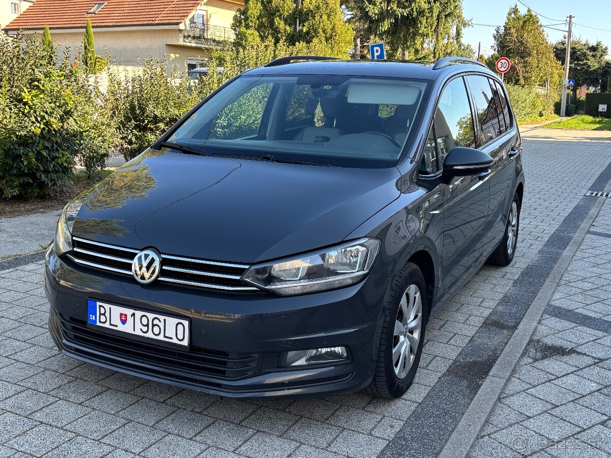 Volkswagen Touran - 3