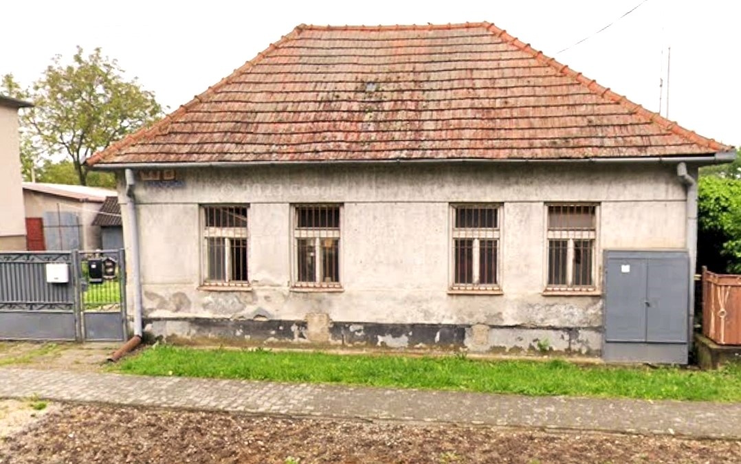 Na predaj dva rodinné domy vo Vrábloch - 3