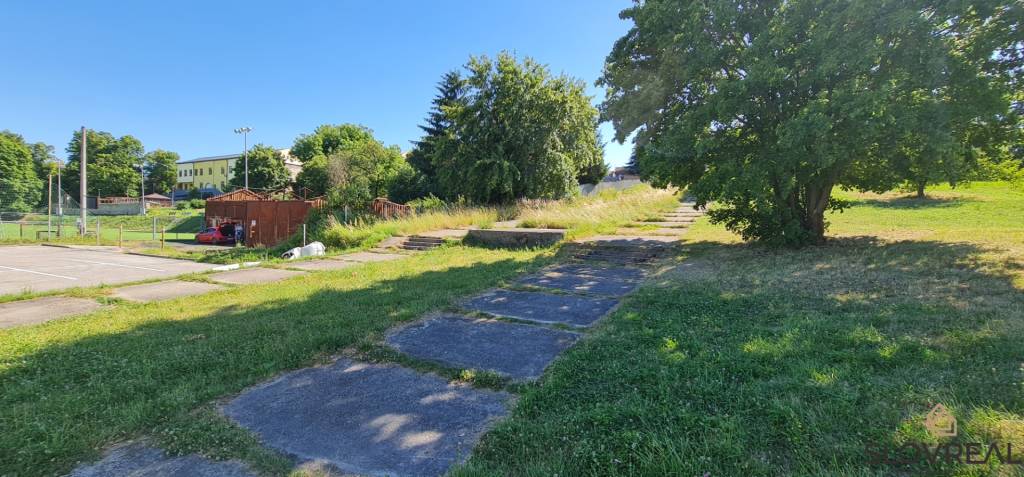 SLOVREAL predaj pozemku Žiar nad Hronom, 2149 m2 - 3