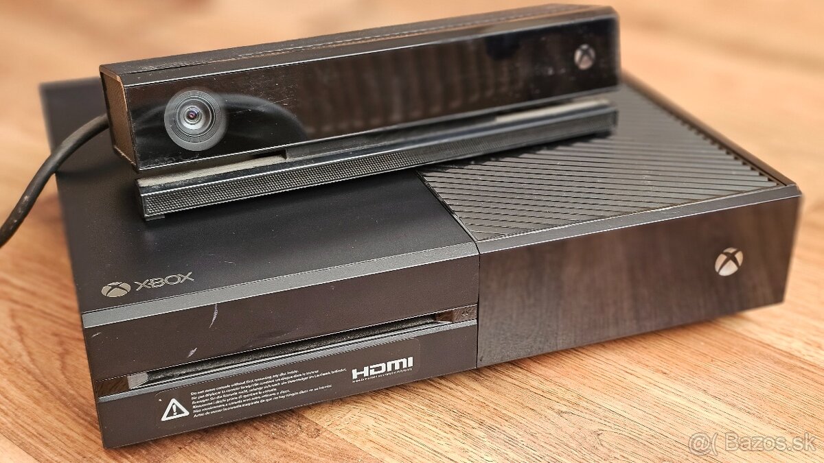 Xbox One, 2 x ovládač, Kinect - 3