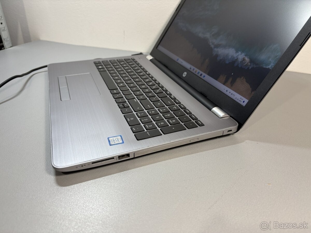 #106 HP 250 G6/i6 7200U/16GB DDR4/256GB SSD/W11 - 3