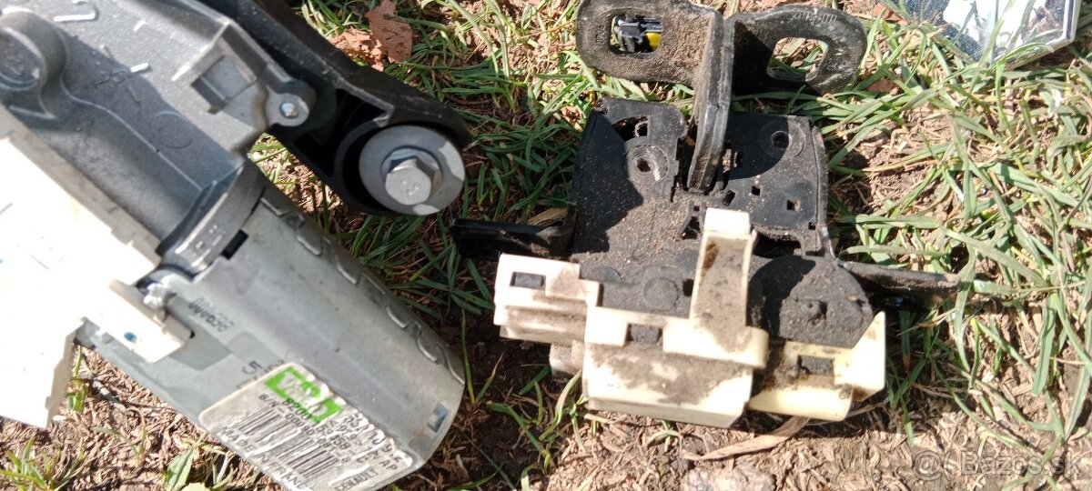 Renault Megane zadný stierač zámomok... - 3