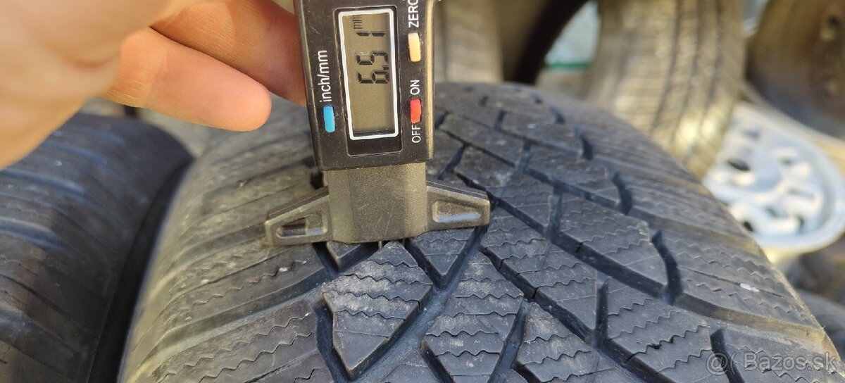 Zimné Bridgestone Blizzak 215/60/17 96H - 3