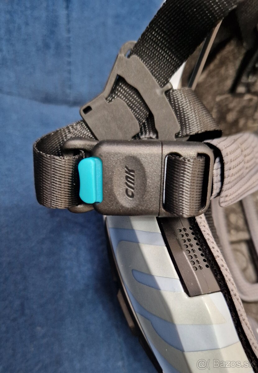 Angler Alpha smart prilba - 3