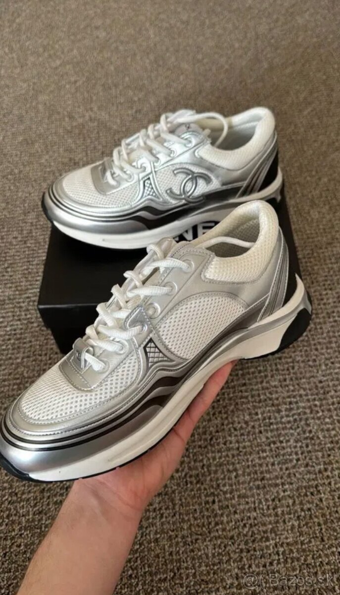 Chanel Runner - 3