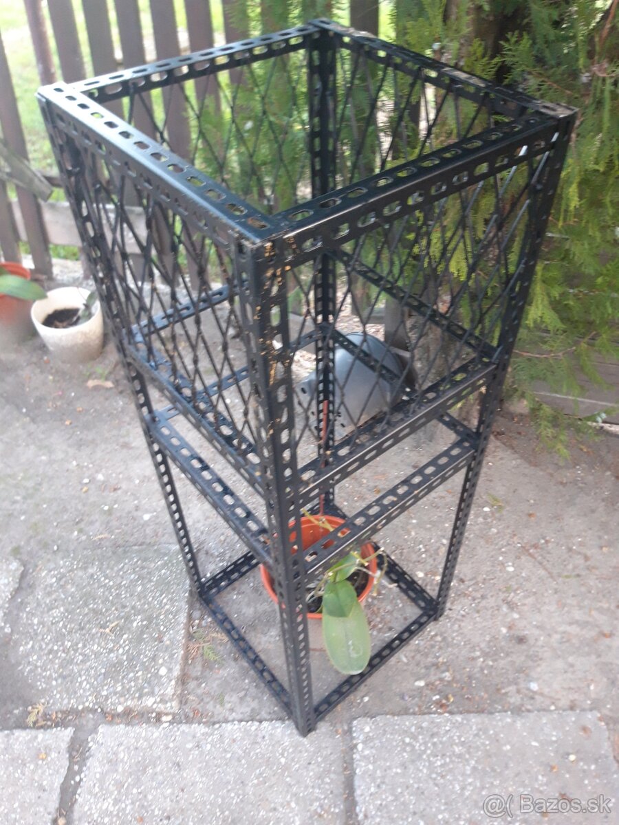 Kvetinač - 3