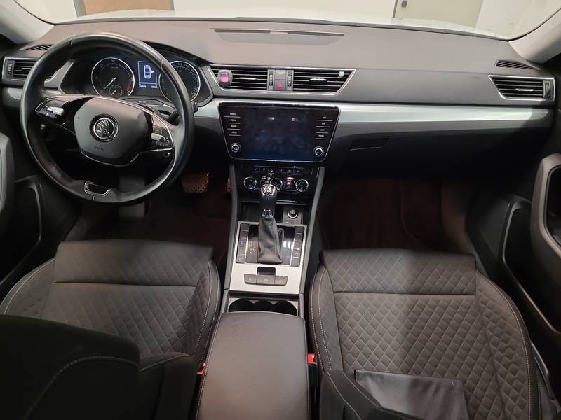 Škoda Superb 2.0 TDI SCR Ambition 4x4 DSG - 3