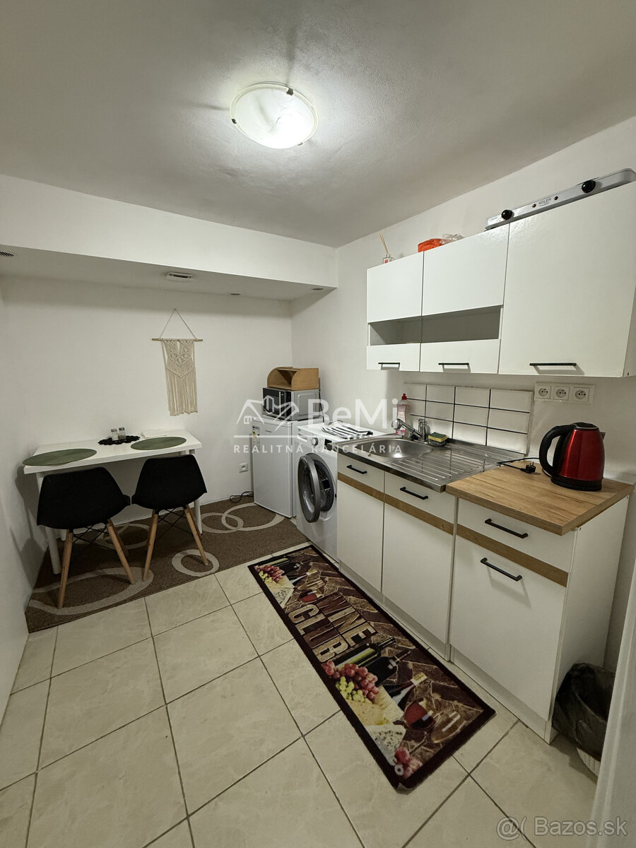 Rodinný dom na Moliterke na predaj - 3