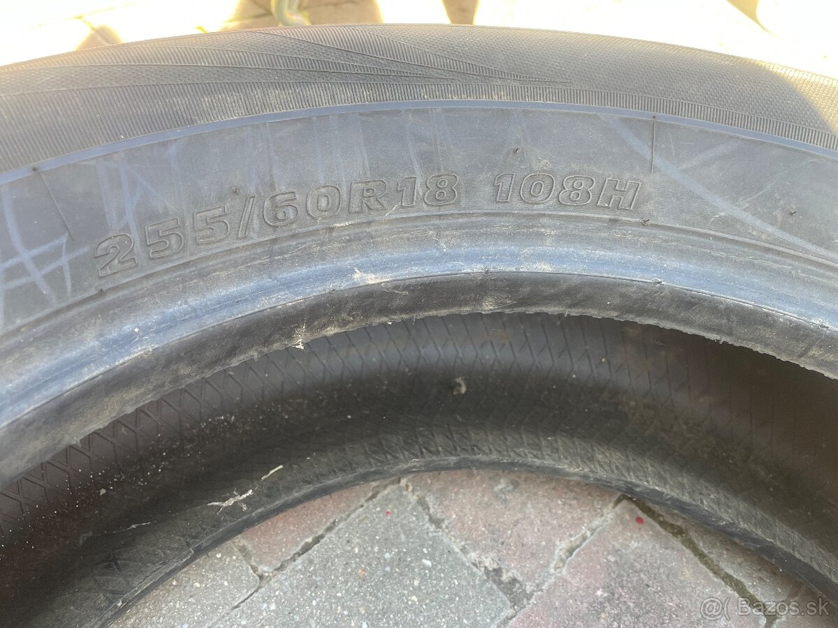 Predám pneumatiku255/60R18 - 3