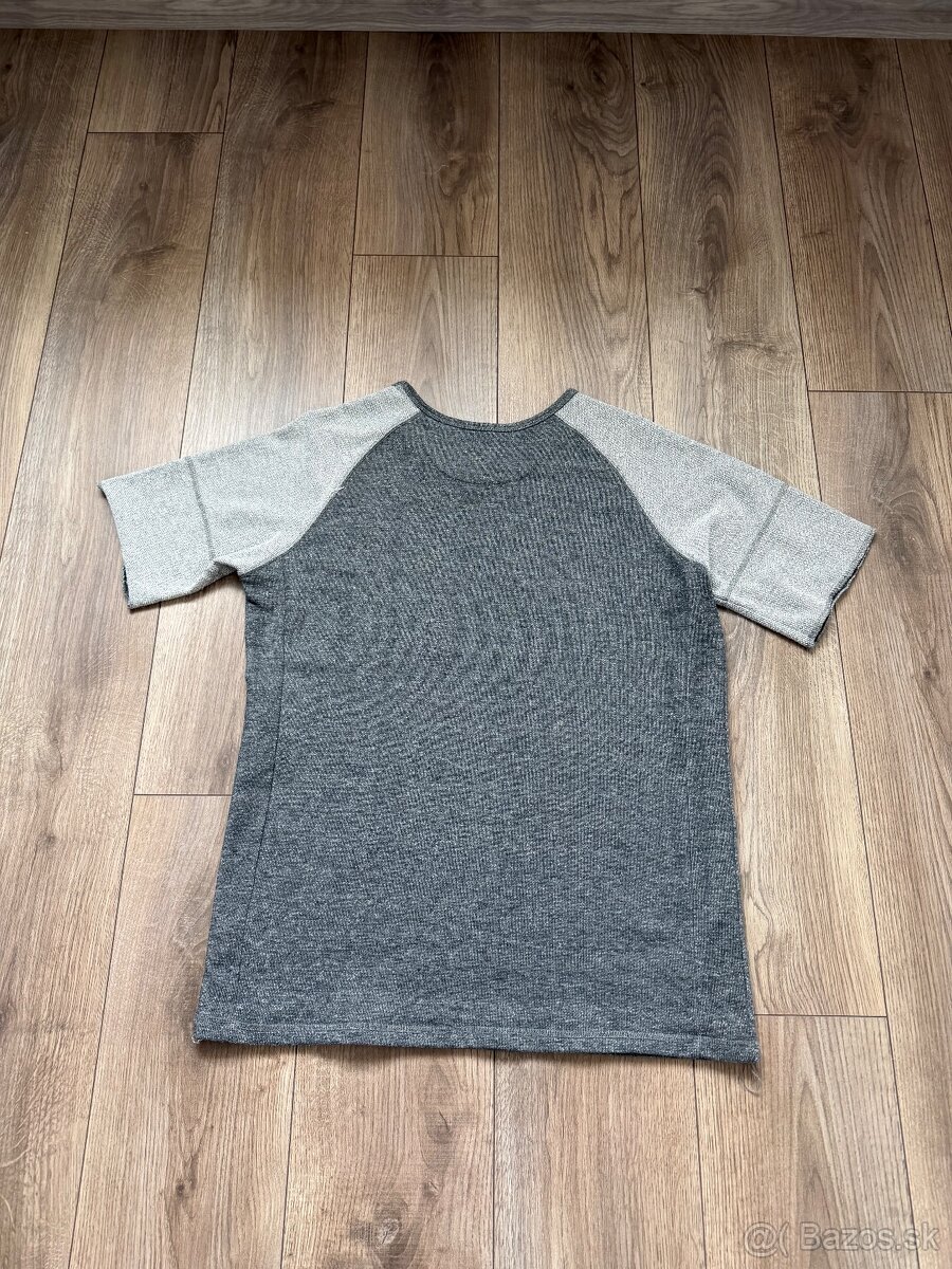 Sivé tričko Gate - 3