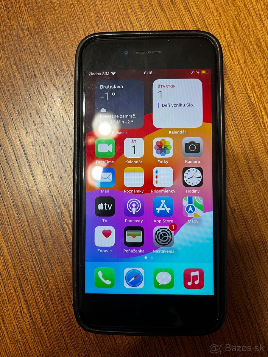 Predám IPhone SE - 3