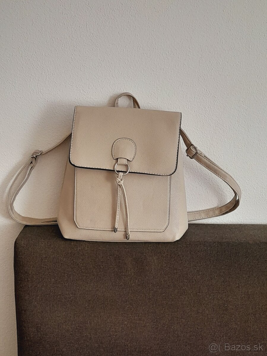 Kabelky, peňaženka, batoh - 3