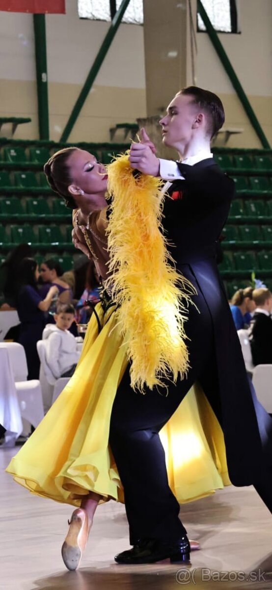 Tanecne saty STT - 3