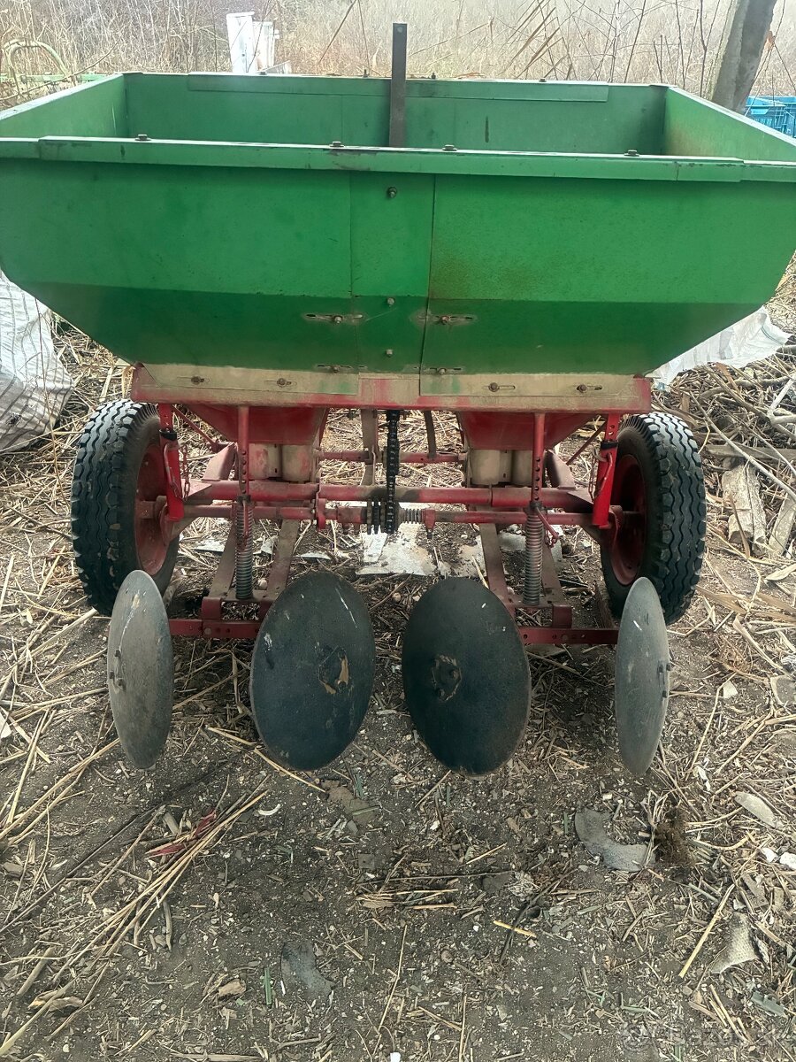 Sadzač zemiakov 2radový - 3