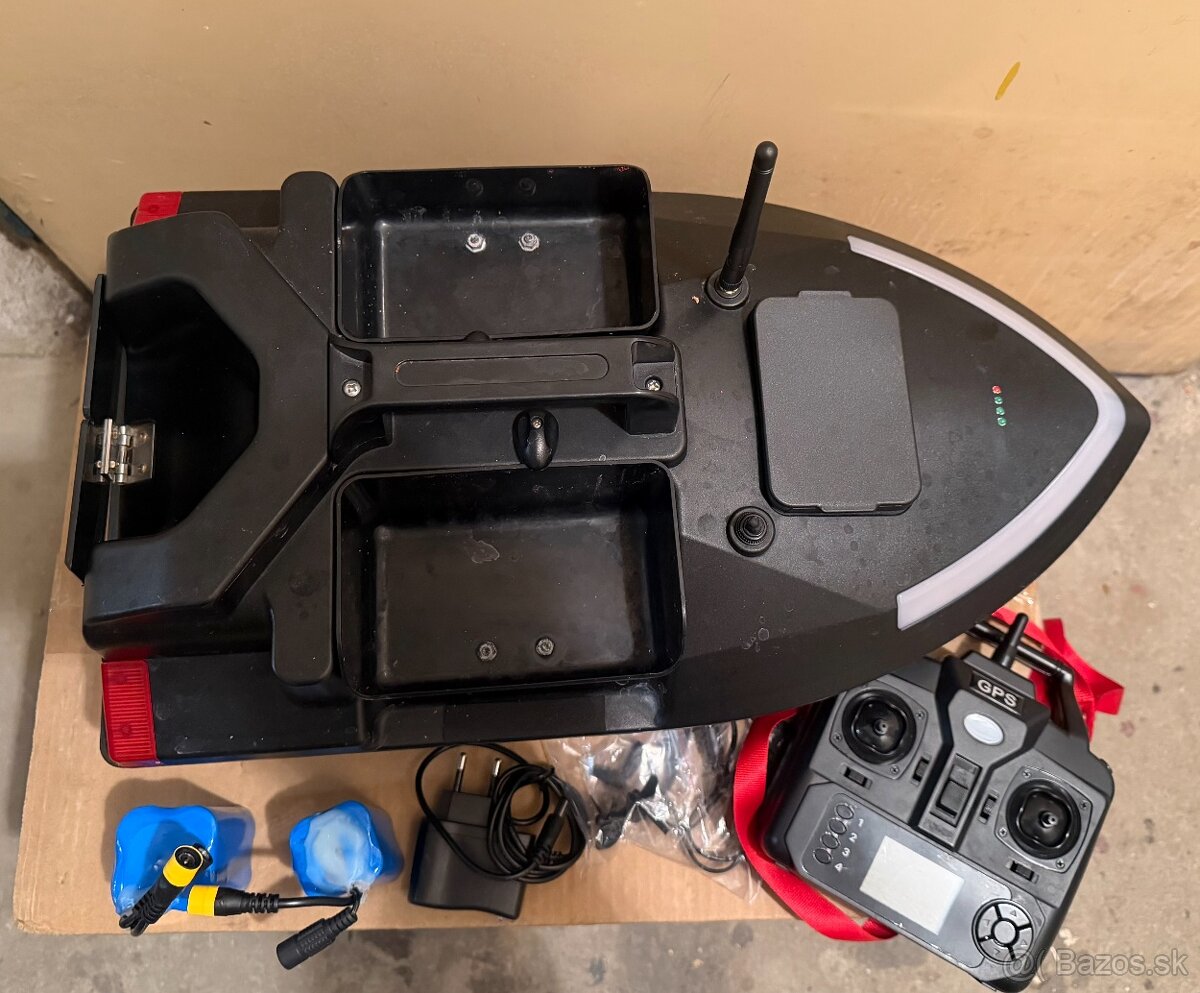 Zavážacia loďka s GPS - 3