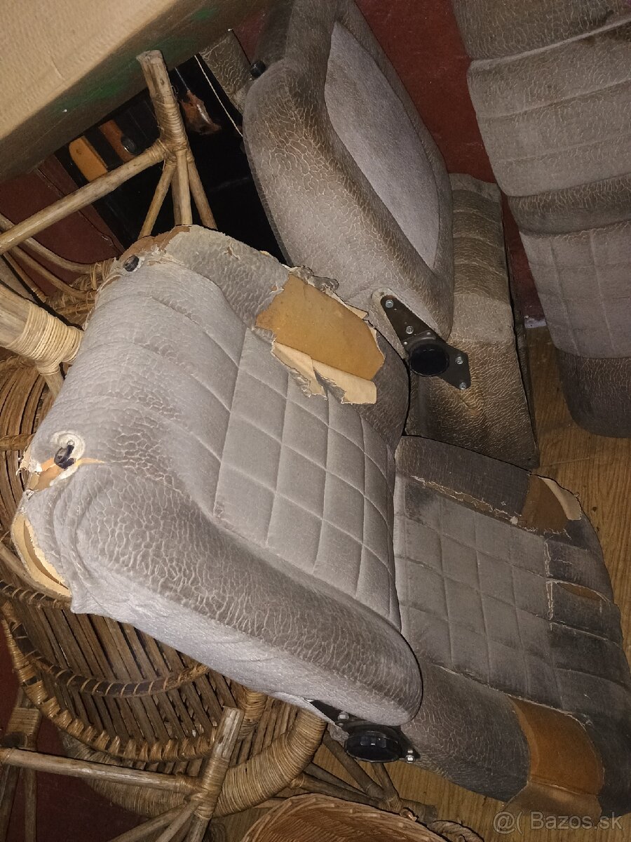 Tatra 613 sedadlá - 3