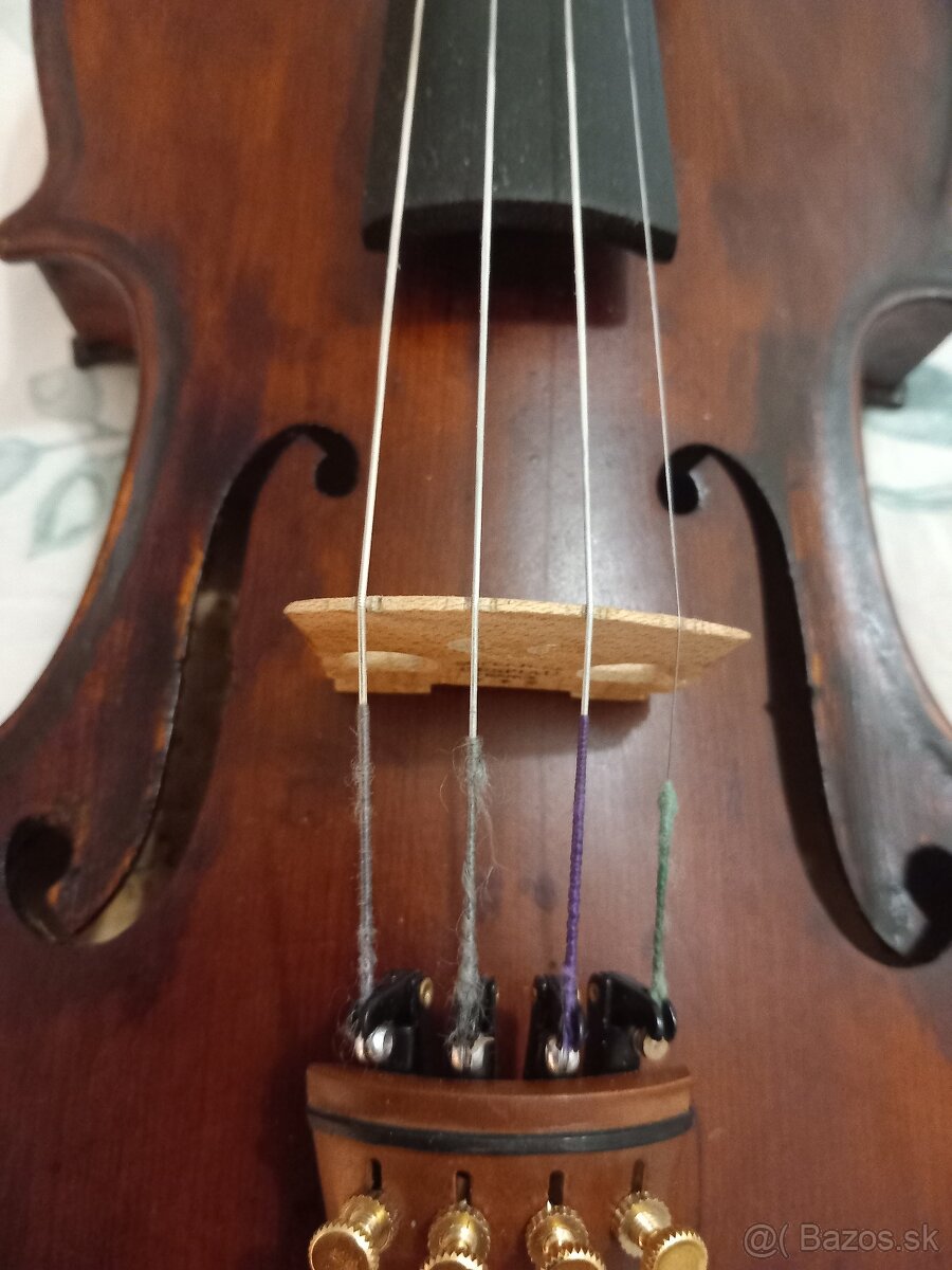 Predám staré husle celé, značené. - 3