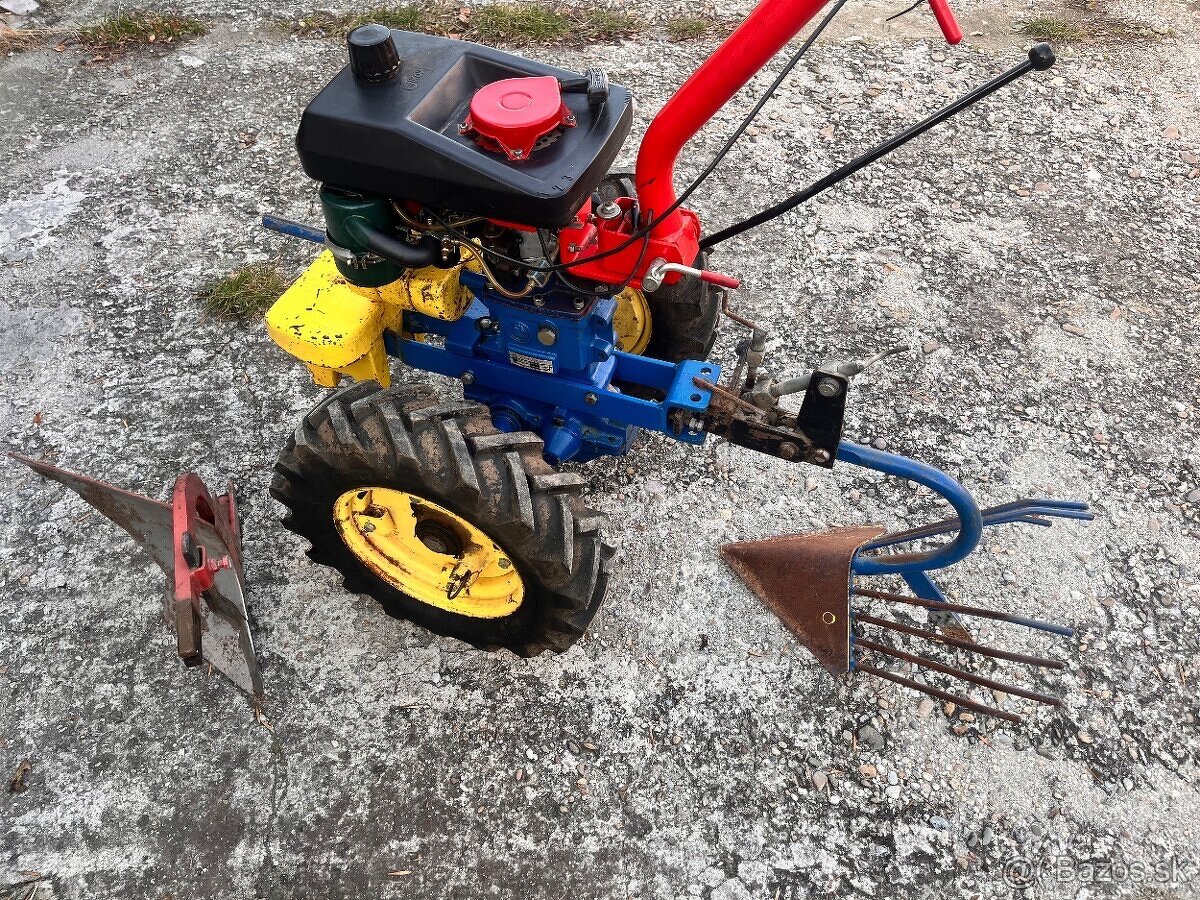 Predám malotraktor AGZAT s motorom Jikov (spojka 80 mm) - 3