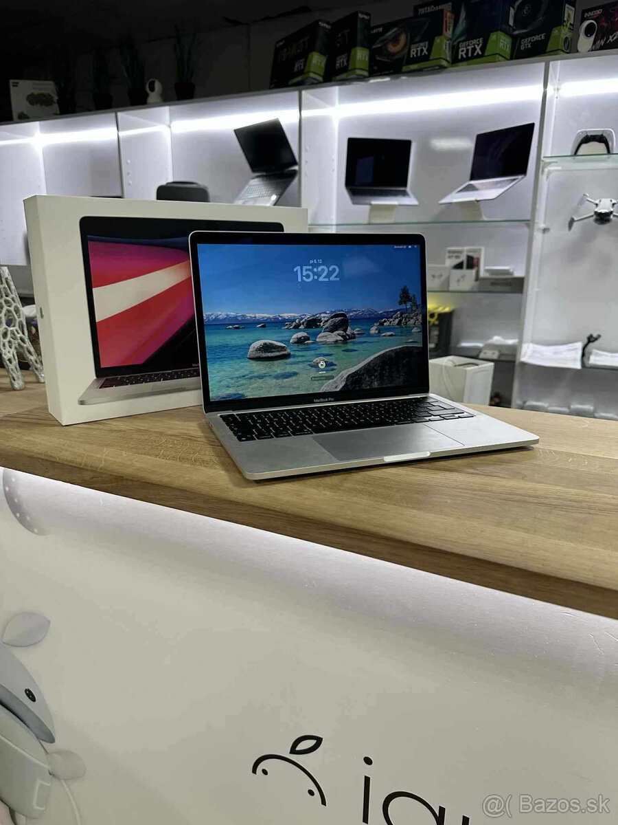 Macbook Pro M1 1TB, 16GB RAM - 3