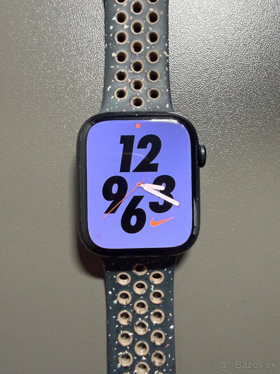 Apple Watch Series 8 45mm GPS - 3
