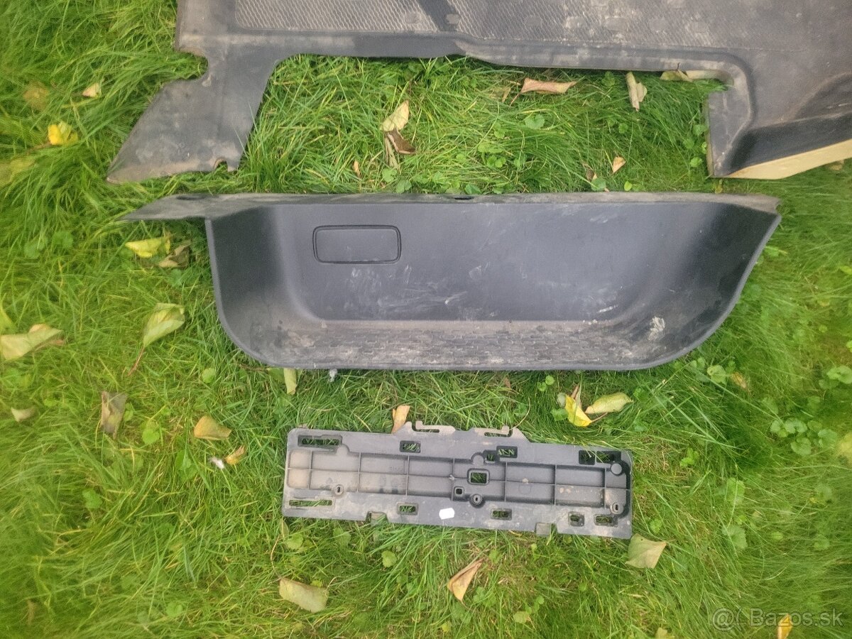 Predám gumenú podlahu kabíny Trafic, Vivaro, Talento - 3