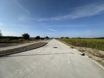 Na predaj stavebný pozemok pre rodinný dom v Zálesí 678m2 - 3