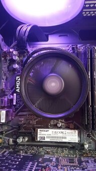 R5 2600 550W 2X8GB 3200MHZ - 3