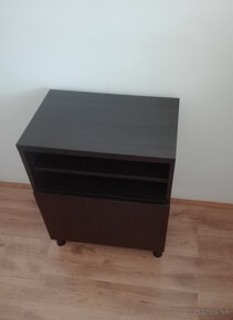 skrinka/nočný stolík ikea na nožičkách - 3
