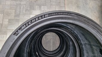 Michelin PILOT SPORT 255/35 ZR20 97Y - 3