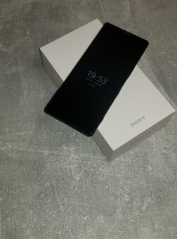 Sony Xperia 1 (J9110) - 3