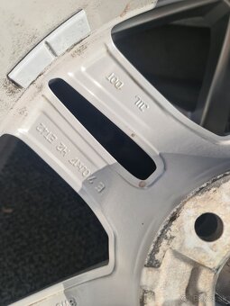 ZIMNA SADA SUPERB,PASSAT 5X112 R17 + PNEU 215/55 R17 - 3