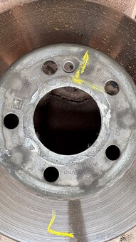 Mercedes C w205 kotúče + platničky - 3