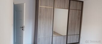 Veľký 2 izbový byt - 3