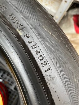 Yokohama 285/40 R21 letné - 3