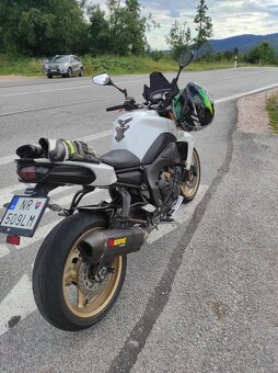 Yamaha FZ8 - 3