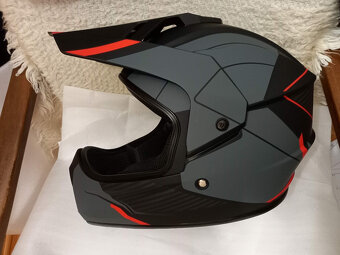 NOVA lahka prilba cross - 3